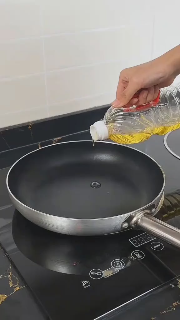 Oil Spray for Cooking - Olive Oil Dispenser Bottle Sprayer Mist-Reusable Food Grade Oil Vinegar,Spray Bottle Kitchen Accessories